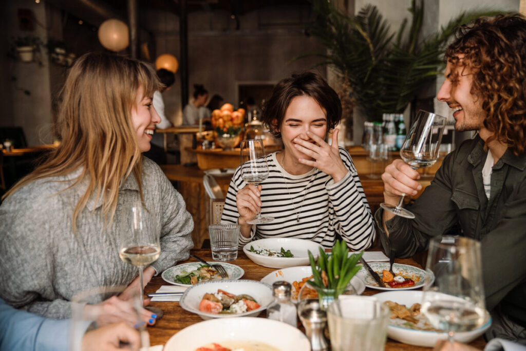A Foodie’s Guide to Oakwood Hills: Discovering Hollywood’s Underrated Dining Hotspot